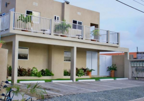 1-Bed self contained Apartment in Noord with Pool